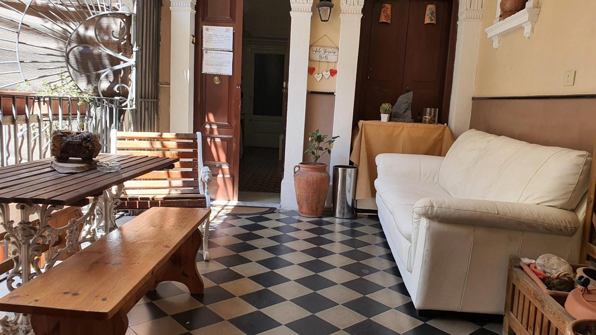 Cortile Stesicoro Bed and Breakfast Catania Exterior foto